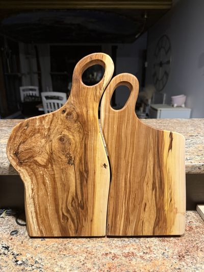 Live-edge solid local wood cutting boards — Vallières Atelier